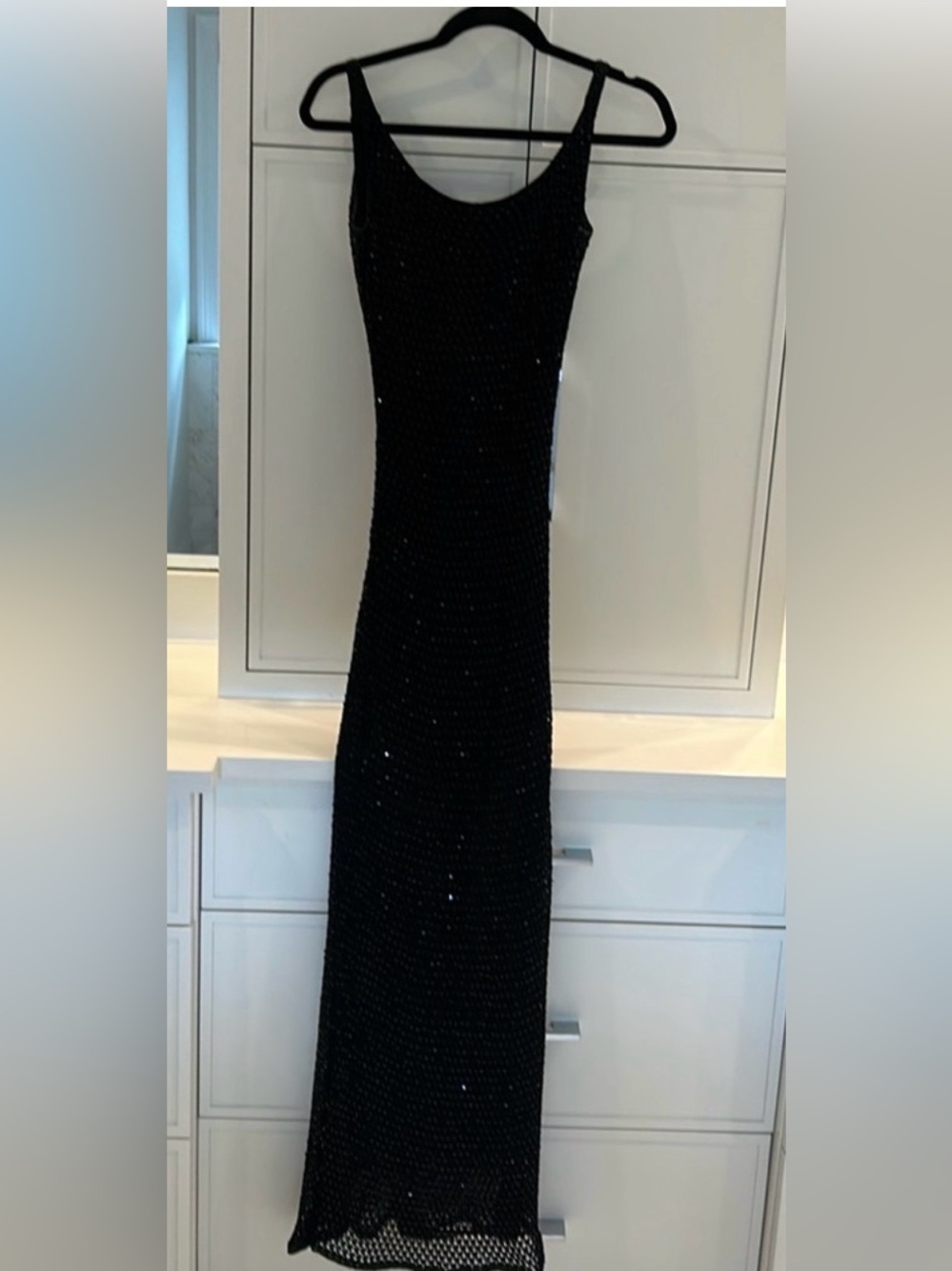 Carmen Marc Valvo sequin dress. Size small. Form fitting. Good for petite.